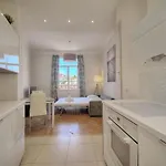 Upstays Forville Balcony 40M Apartment Lägenhet Cannes